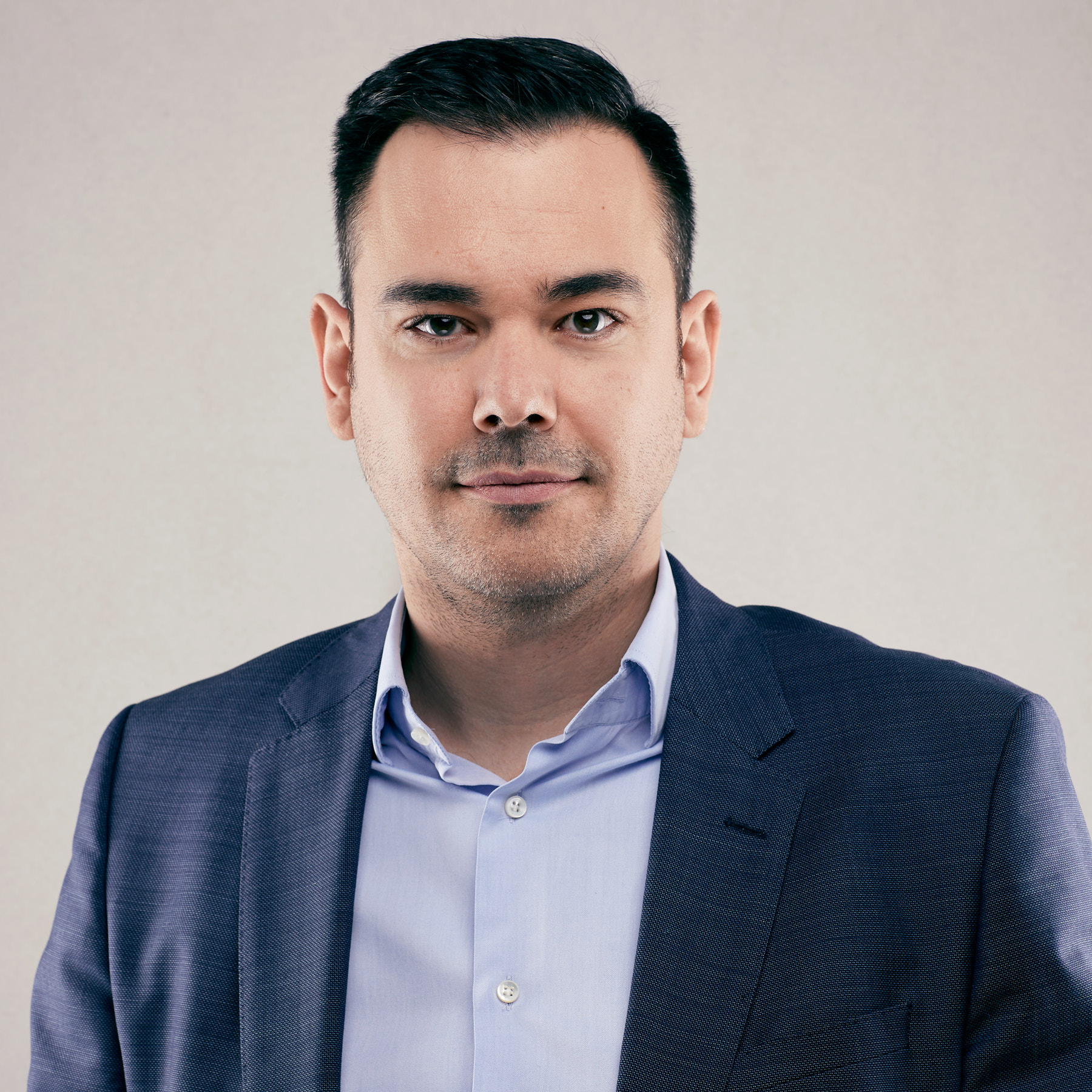 Portrait corporate de Rafaël Pinto directeur chez Urbagestion
